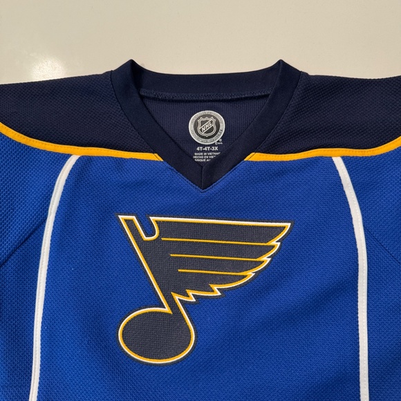 St. Louis blues kids 4T jersey - Picture 3 of 3